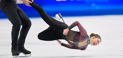 &bdquo;Es f&uuml;hlt sich an wie Fliegen. Ich habe keine Angst&ldquo;, sagt sie &uuml;ber den Headbanger