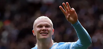 Haaland schie&szlig;t Liverpool ab, Salah vergibt Elfmeter