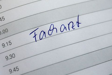 Termingarantie f&uuml;r Facharzt? Kassen&auml;rzte: "Bullshit"