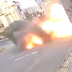 Frau entgeht Raketeneinschlag nur knapp