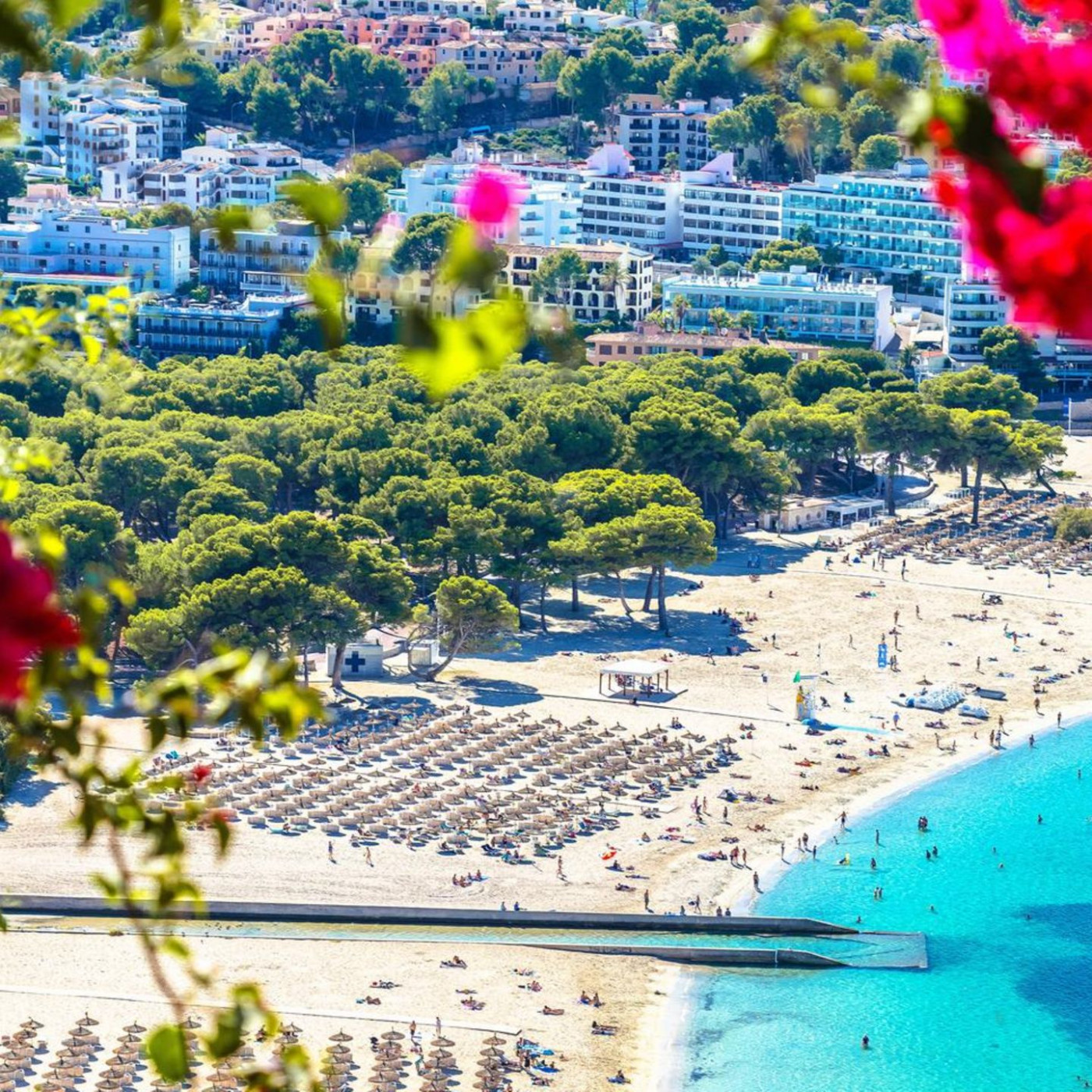 Speisesaal auf Mallorca bricht ein &ndash; zwei Verletzte