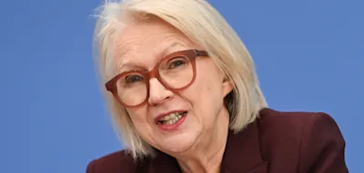 &bdquo;Die meisten k&ouml;nnen diese h&ouml;heren Spritpreise verkraften&ldquo; &ndash; Streit in der Koalition weitet sich aus