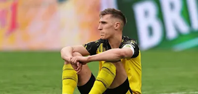 Pfiffe, schweigen, verschwinden &ndash; Schlotterbecks d&uuml;stere Vertrags-Party