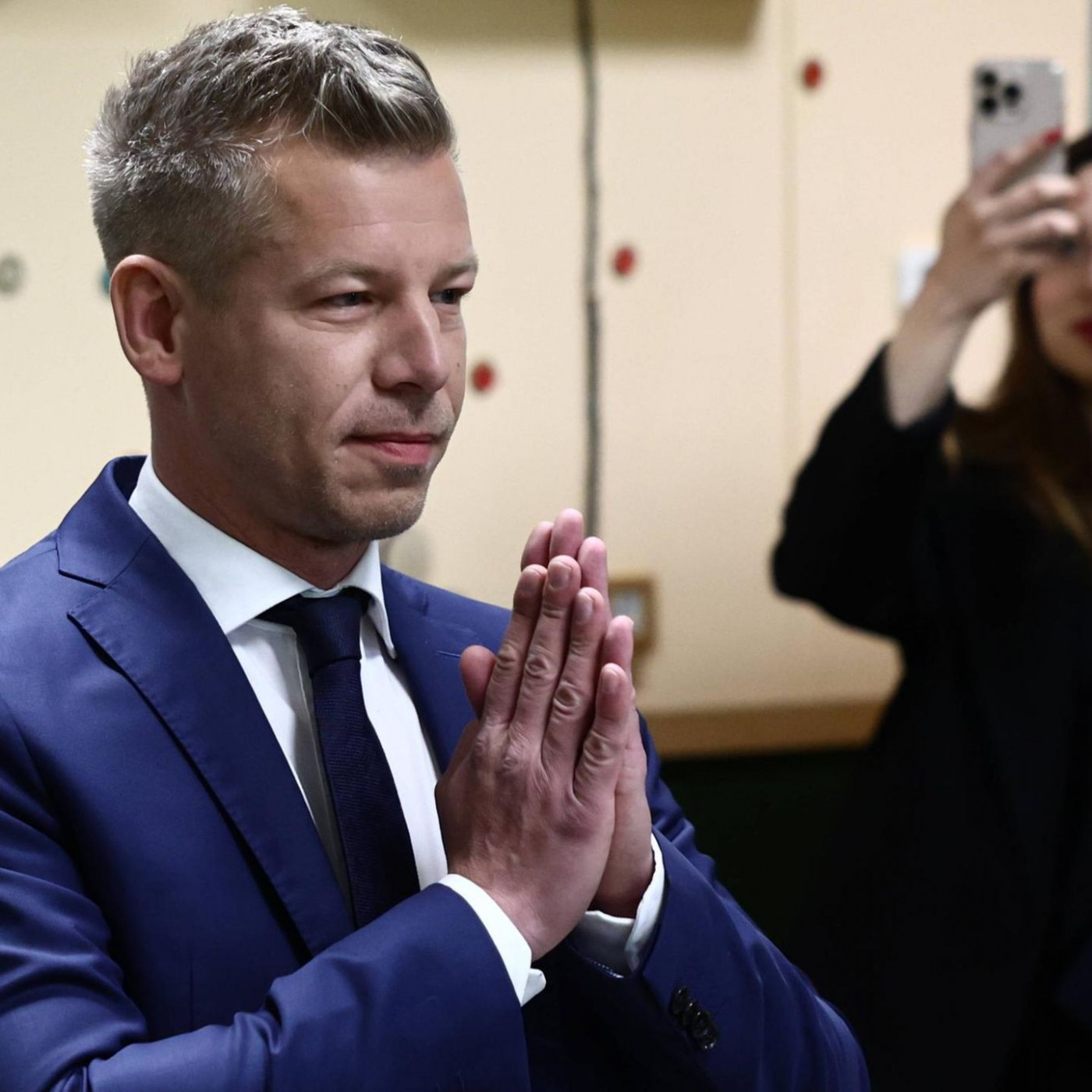 Peter Magyar vor Wahlsieg &ndash;&nbsp;Orban gesteht &bdquo;schmerzvolle Niederlage&ldquo; ein