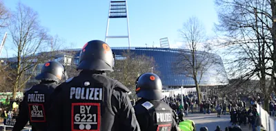 Werders Duell gegen den HSV kommt die Bremer schon jetzt teuer zu stehen