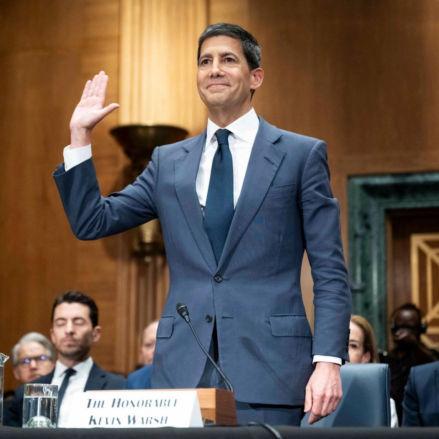 Trumps Fed-Kandidat im Kreuzverh&ouml;r &ndash; Kevin Warsh bleibt Antworten schuldig