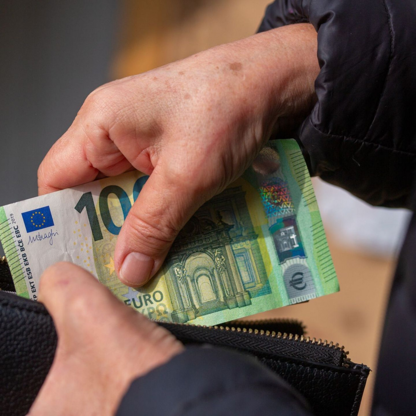 Rente als "Basisabsicherung": Ostdeutsche Politiker warnen