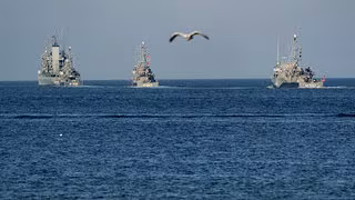 Pistorius verlegt Marine-Einheiten f&uuml;r Hormus-Einsatz ins Mittelmeer