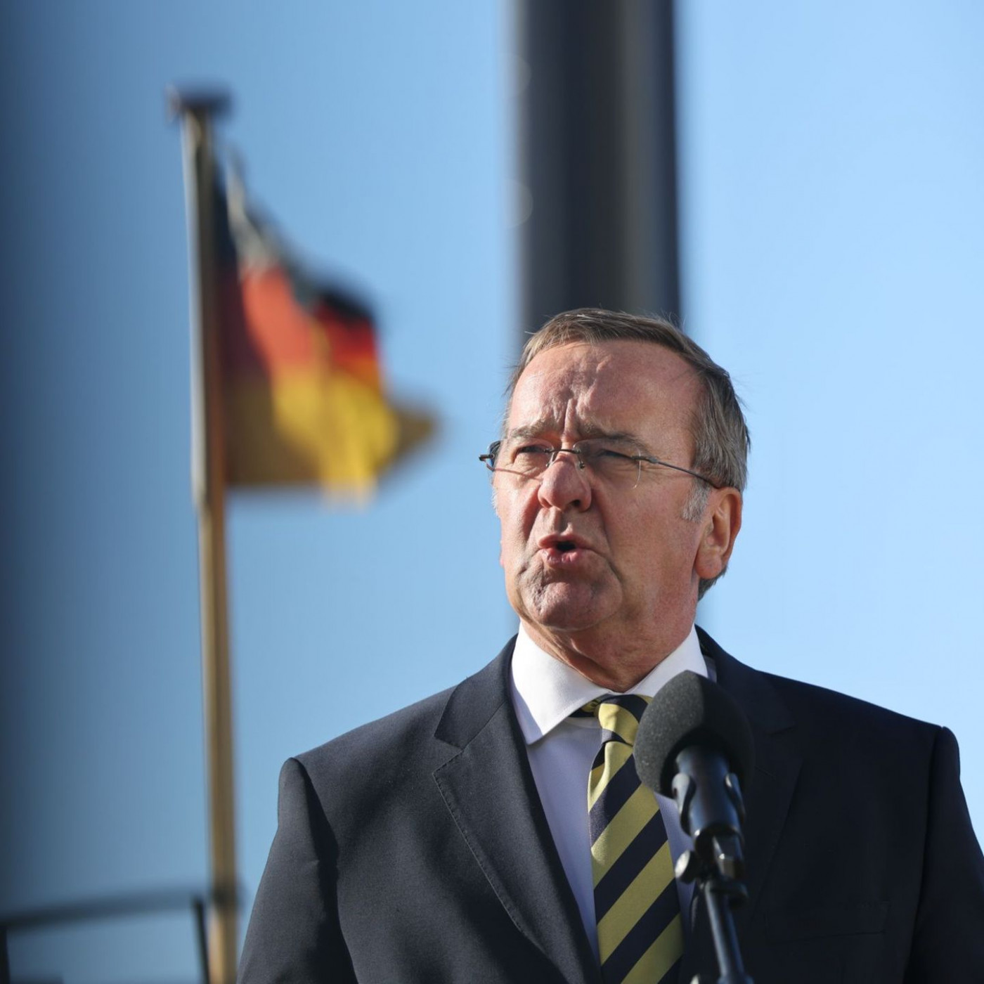 Pistorius verlegt Minensucher vorsorglich ins Mittelmeer