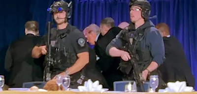 Pl&ouml;tzlich schrie ein Mann: &bdquo;Alle runter! Alle runter!&ldquo;