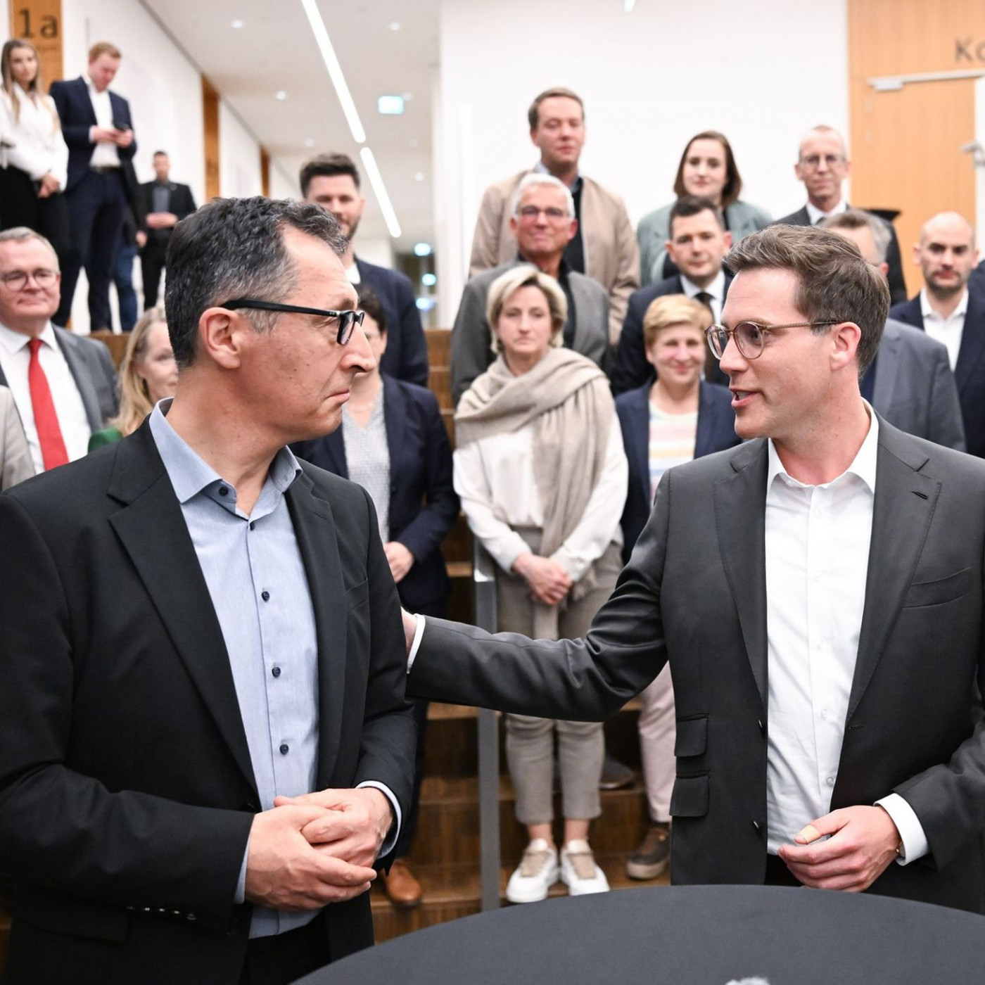 Koalitionsvertrag von Gr&uuml;nen und CDU im S&uuml;dwesten steht