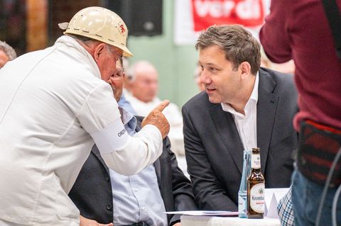 Klingbeil: Spitzenverdiener m&uuml;ssen ihren Beitrag leisten