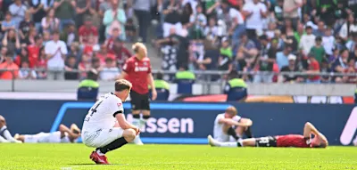 Dramatisches Ende in Hannover, Paderborn erlebt Debakel &ndash; Aufstieg wird zum Dreikampf