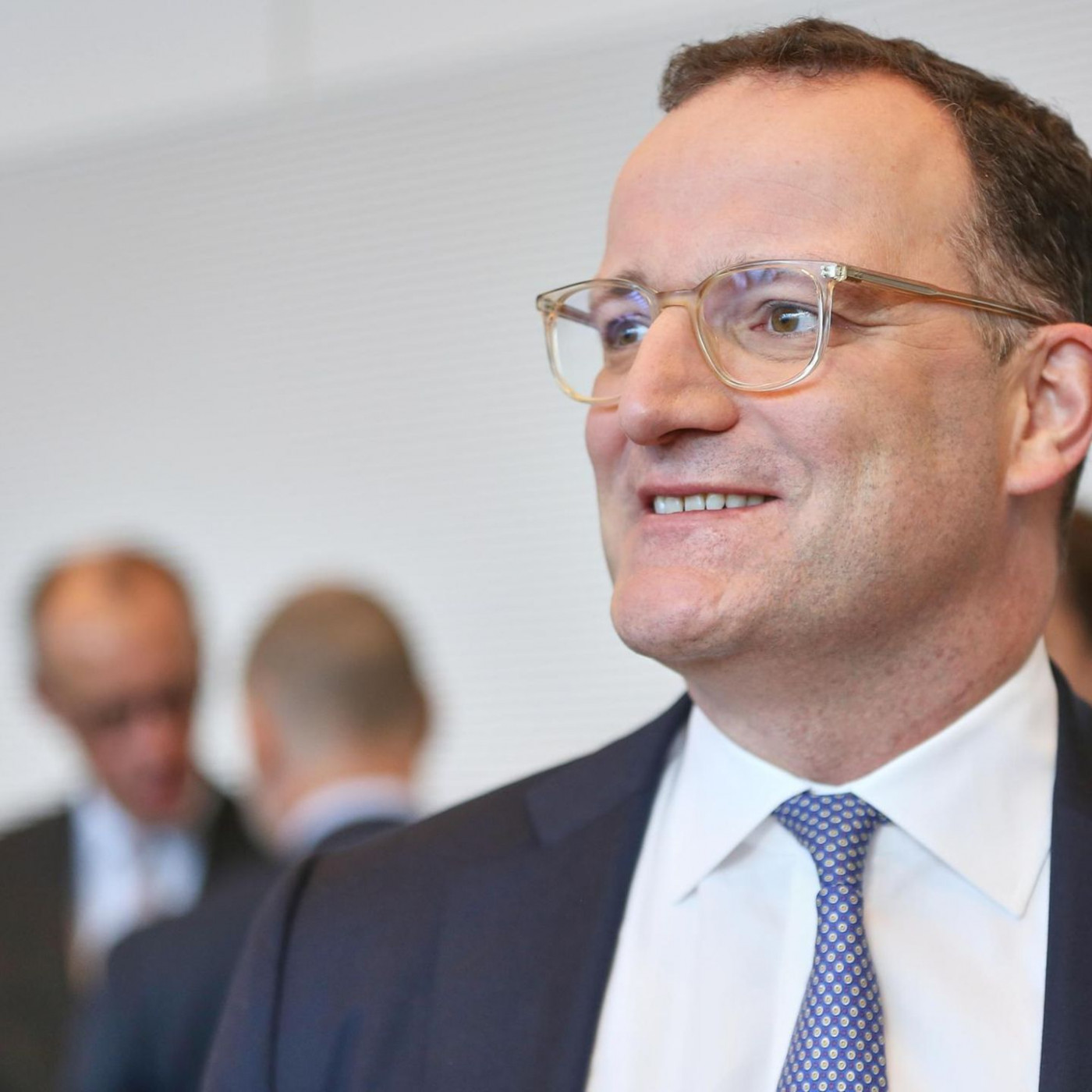 Wie Jens Spahn im Schatten des schwachen Kanzlers aufsteigt