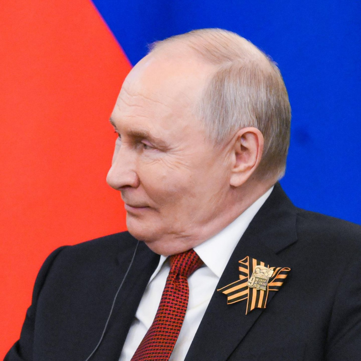 Putin bringt Gerhard Schr&ouml;der als Vermittler f&uuml;r Gespr&auml;che mit Kiew ins Spiel