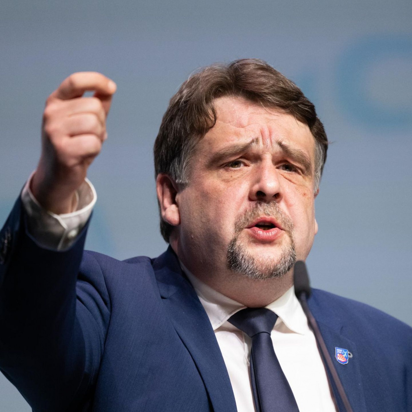 &bdquo;Bekommt endlich den Hintern hoch&ldquo;: Parteivertreter fordern Ende der Streitereien