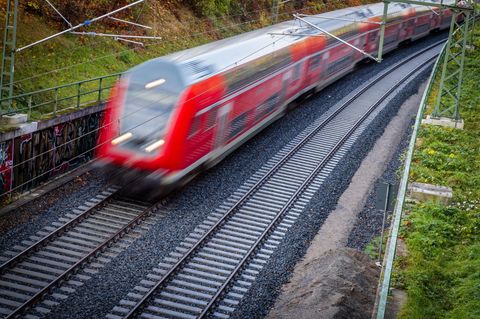 Bahnstrecke Hamburg &ndash; Schwerin wieder in Betrieb