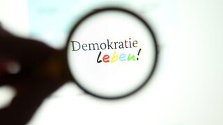 Wenn das Demokratieprojekt pl&ouml;tzlich wegbricht