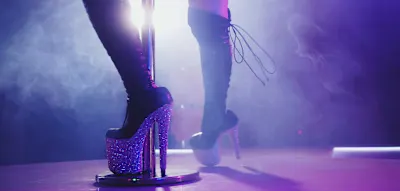 Stripperinnen streiken &ndash; wie ein Piloten-Ausstand am ersten Tag der Sommerferien
