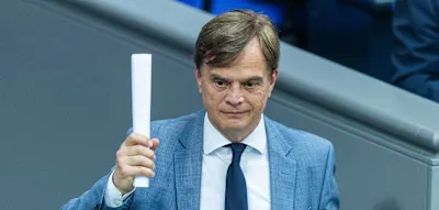 &bdquo;Pamphlet ist voll von L&uuml;ge&ldquo; &ndash; AfD-Politiker geht in CDU-Zentrale und schimpft &uuml;ber Brosch&uuml;re