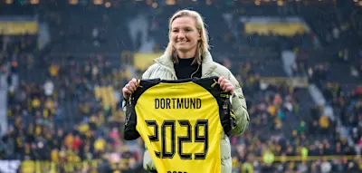&bdquo;Der Frauenfu&szlig;ball hat sich teilweise in die falsche Richtung entwickelt&ldquo;