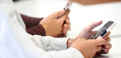 Auch in Pausen &ndash; Tschechien bringt weitreichendes Handyverbot an Schulen auf den Weg
