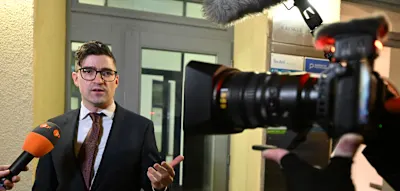 Gr&uuml;ne erstatten Anzeige gegen Rechtsextremisten Martin Sellner