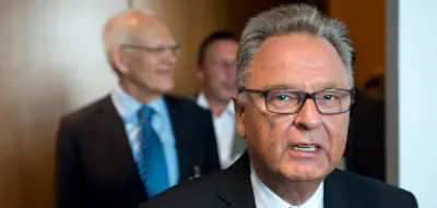 Ex-Verfassungsrichter h&auml;lt M&auml;ngel der etablierten Parteien f&uuml;r demokratiegef&auml;hrdend
