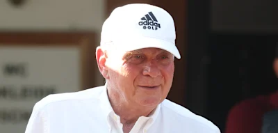 &bdquo;Dann wird er nicht durchkommen&ldquo;, sagt Hoene&szlig; und l&auml;sst seine Ablehnung f&uuml;r Infantino durchblicken