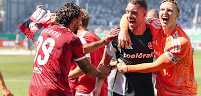 N&uuml;rnberg st&uuml;rmt an die Spitze, Hertha feiert besten Saisonstart seit acht Jahren