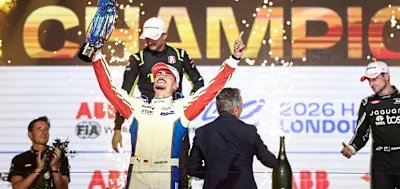 Wehrlein kr&ouml;nt sich auf dramatische Weise zum Weltmeister