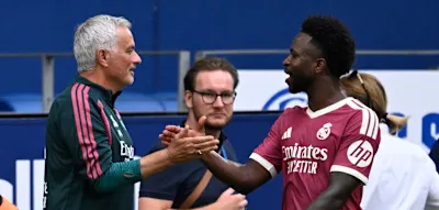 &bdquo;Was sie ihm antun, ist unertr&auml;glich&ldquo; &ndash; Mourinho verteidigt Vinicius Jr. gegen Mobbing