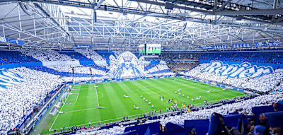 Schalke diskutiert gro&szlig;en Stadionausbau