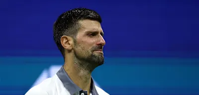 Drama um den Superstar &ndash; Djokovic &uuml;bergibt sich und weint
