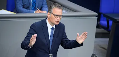 &bdquo;Rest der Welt d&uuml;rfte Kopf sch&uuml;tteln&ldquo; &ndash; Per Haftbefehl Gesuchte kassieren weiter Grundsicherung