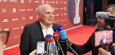 &bdquo;Wissen ja alle, dass die deutsche Mannschaft in Amerika einen Betriebsausflug gemacht hat&ldquo;