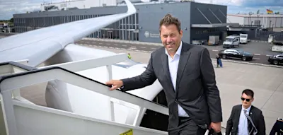 Flugzeugpanne bei Regierungsflieger &ndash; Klingbeil in den USA gestrandet