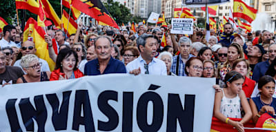 &bdquo;Ceuta ergibt sich nicht&ldquo; &ndash; Spanier demonstrieren gegen &bdquo;Invasion&ldquo; und S&aacute;nchez