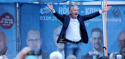 H&ouml;cke sieht Deutschland &bdquo;auf dem Weg in eine Diktatur neuen Typs&ldquo;