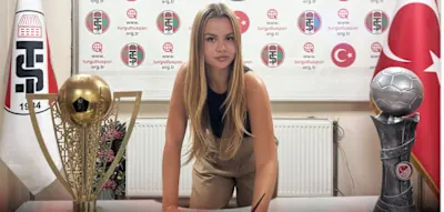 T&uuml;rkischer Klub holt 22-J&auml;hrige als Cheftrainerin