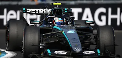 Mercedes nicht zu stoppen &ndash; Antonelli feiert, Hamilton am Boden