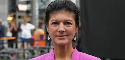Wagenknecht will Merkel und Schr&ouml;der als &bdquo;Friedensvermittler&ldquo; zwischen Russland und Ukraine