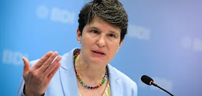 Industrie spricht von &bdquo;Teufelskreis&ldquo; und ruft Regierung zum Festhalten an Reformen auf