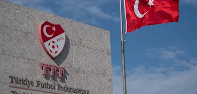 Urkundenf&auml;lschung &ndash; t&uuml;rkischer Schiri-Boss bleibt in U-Haft