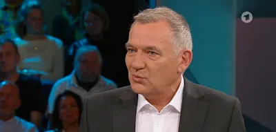 &bdquo;Diese Partei ist ein herzloser Verein von karrieregeilen M&auml;nnern&ldquo; &ndash; Van Aken rechnet mit CDU ab