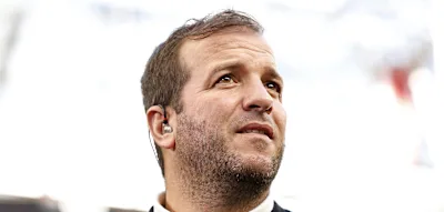 &bdquo;Sch&ouml;nwetter-Fu&szlig;baller? Ich war selbst einer&ldquo; &ndash; van der Vaart mildert Kritik an Julian Brandt ab