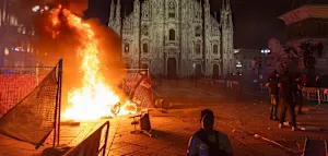 &bdquo;Zw&ouml;lfj&auml;hrige spielen Guerillakrieg&ldquo; &ndash; Polizei nimmt in Mailand 271 Jugendliche in Gewahrsam