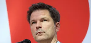 Berliner SPD stimmt f&uuml;r Koalitionsgespr&auml;che mit Linken und Gr&uuml;nen