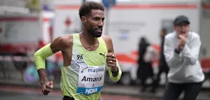 Pl&ouml;tzlich steht ein Essens-Lieferant dem deutschen Marathon-Rekordler im Weg