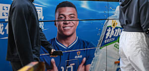 &bdquo;Chinesischer Diktator&ldquo; &ndash; Werbepartner trennen sich ver&auml;rgert von Mbapp&eacute;